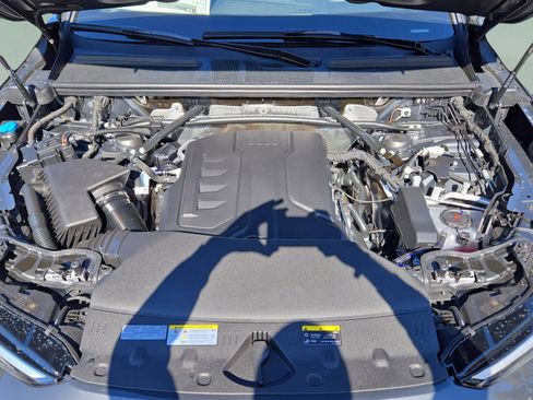 Used 2025 Audi Q5 Premium w/ Convenience Package image 13