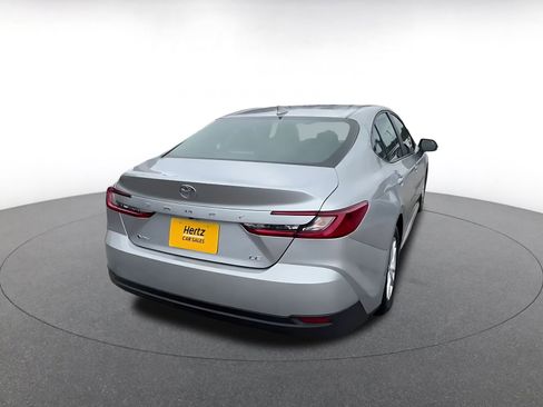 Used 2025 Toyota Camry LE FWD image 13
