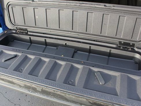 New 2026 GMC Canyon Elevation w/ Convenience Package image 60