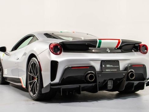 Used 2020 Ferrari 488 Pista Base image 8