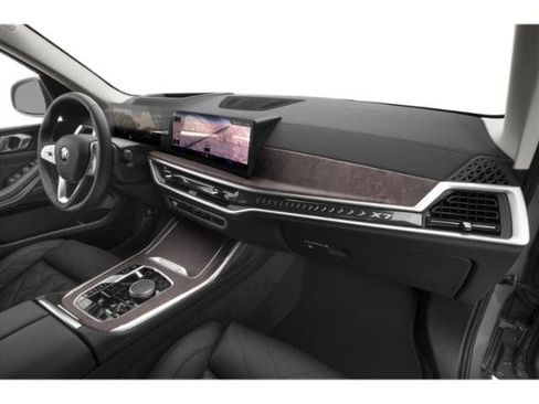Used 2026 BMW X7 xDrive40i AWD/4WD image 14