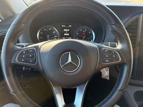 Used 2023 Mercedes-Benz Metris Passenger image 22