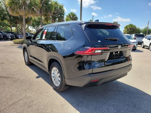 New 2026 Toyota Grand Highlander XLE FWD image 4