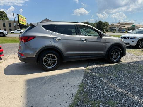 Used 2018 Hyundai Santa Fe Sport image 6