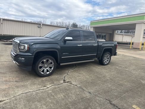 Used 2018 GMC Sierra 1500 Denali w/ Denali Ultimate Package image 7