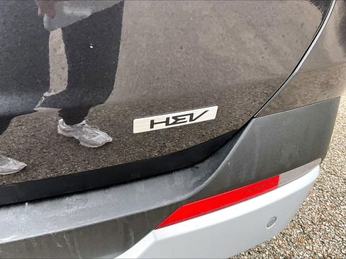 Used 2026 Kia Carnival EX image 8