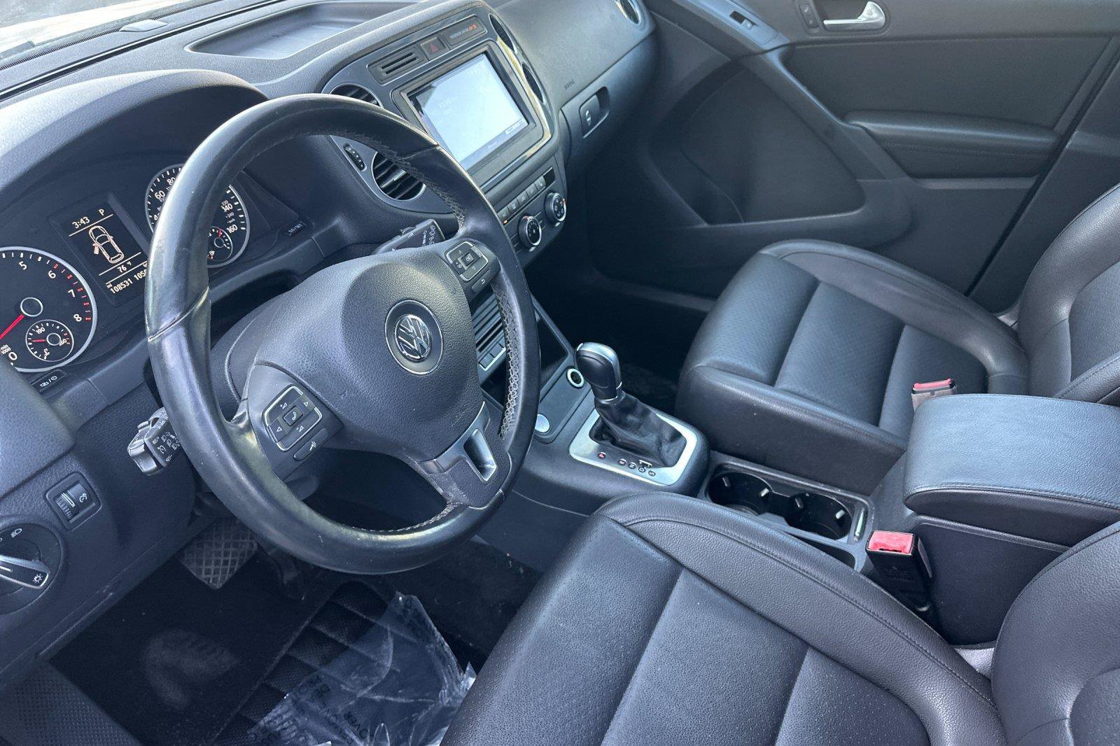 Used 2017 Volkswagen Tiguan S FWD image 9