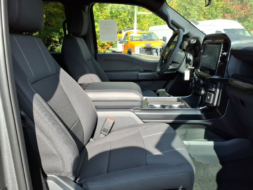 New 2026 Ford F150 STX w/ Equipment Group 200A AWD/4WD image 11
