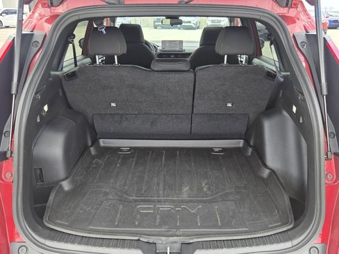 Used 2025 Honda CR-V Sport image 14