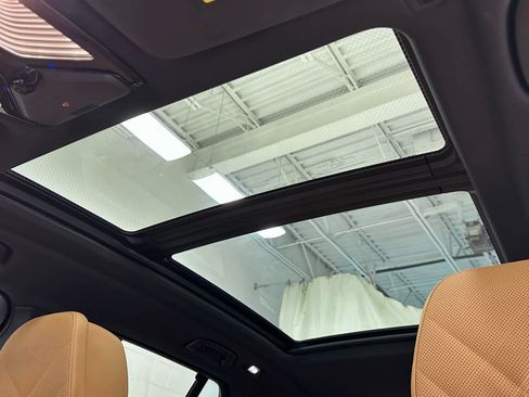 Used 2024 BMW X5 M60i image 38