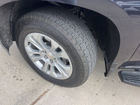 Used 2024 Chevrolet Silverado 1500 LTZ w/ LTZ Convenience Package II image 38