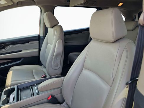 Used 2023 Honda Odyssey Touring image 18