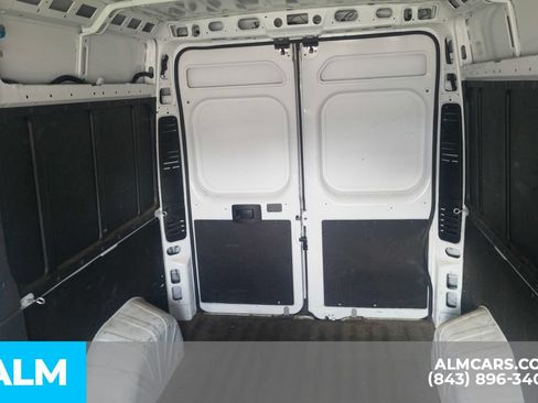 Used 2025 RAM ProMaster 2500 w/ Convenience Group FWD image 8