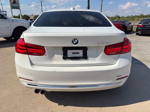 Used 2018 BMW 330i Sedan image 10