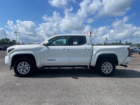 New 2026 Toyota Tacoma SR5 AWD/4WD image 4