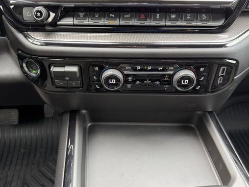 New 2026 Chevrolet Silverado 2500 ZR2 image 16