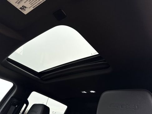 Used 2025 GMC Sierra 1500 AT4 w/ AT4 Premium Package image 26