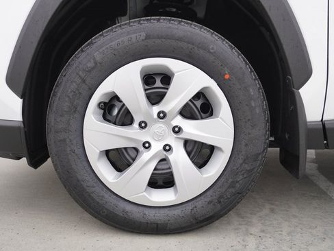 New 2025 Toyota RAV4 LE image 18