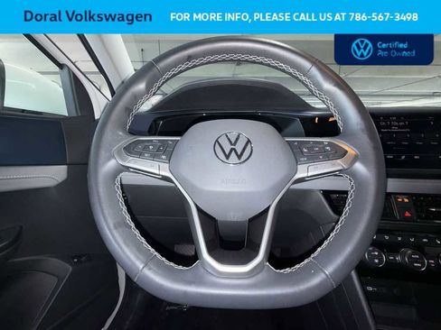 Used 2024 Volkswagen Taos SE FWD image 15