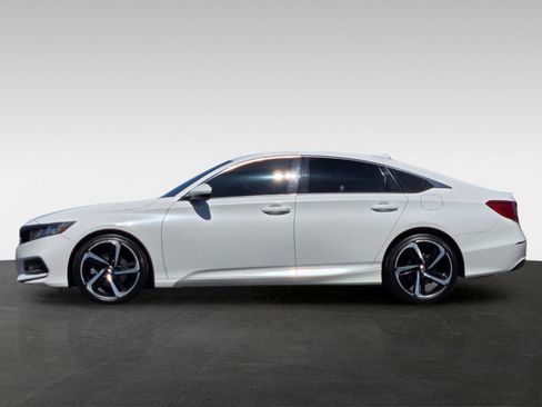 Used 2018 Honda Accord Sport image 7