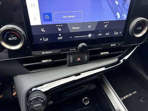 Used 2023 Lexus NX 250 FWD w/ Towing Package (2000 Lbs) image 19