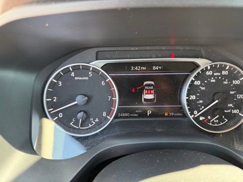 Used 2023 Nissan Rogue SV AWD/4WD image 11