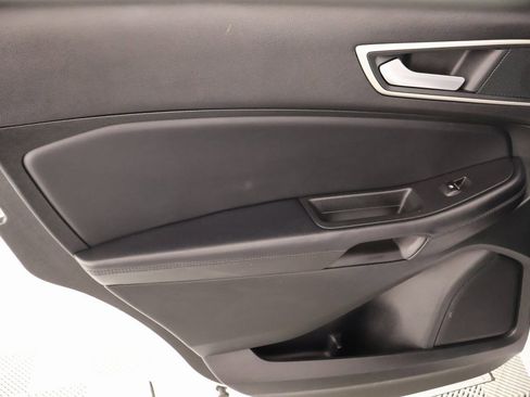 Used 2024 Ford Edge SEL image 16