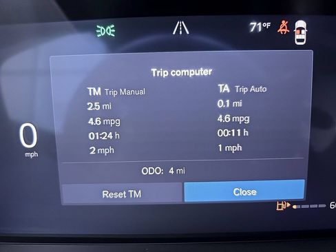 New 2026 Volvo XC60 B5 Plus w/ Climate Package AWD/4WD image 27