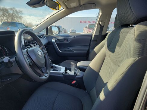 Used 2024 Toyota RAV4 LE image 14