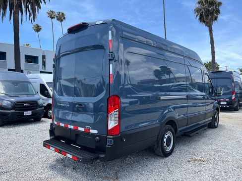 Used 2019 Ford Transit 250 148 High Roof Extended RWD image 6