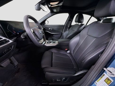 Used 2025 BMW 330i Sedan RWD image 12