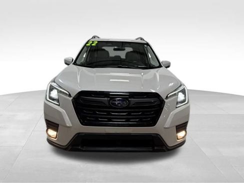 Used 2022 Subaru Forester Limited image 3