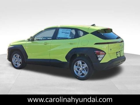 New 2026 Hyundai Kona SE image 3