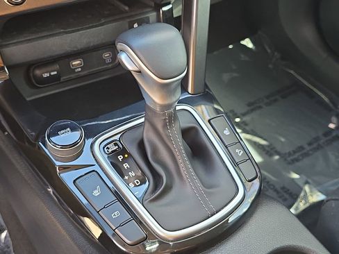 Used 2024 Kia Seltos EX image 23