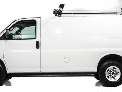 Used 2017 GMC Savana 2500 image 6