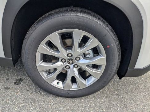 New 2026 Toyota Grand Highlander AWD image 11