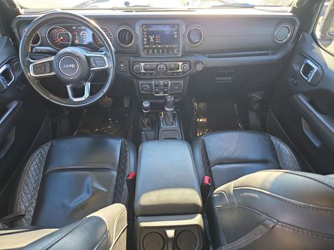 Used 2021 Jeep Gladiator Overland image 9