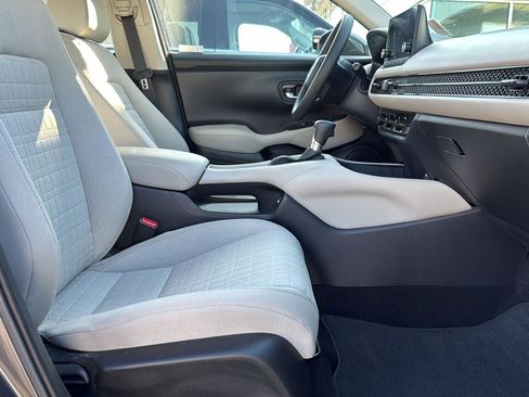 Used 2023 Honda HR-V LX image 32
