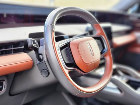 Used 2024 Lincoln Nautilus Black Label image 20