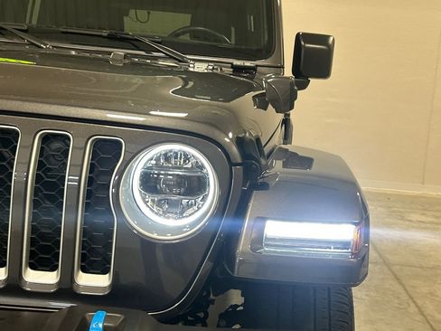 Used 2023 Jeep Wrangler Unlimited Sahara w/ Cold Weather Group image 10