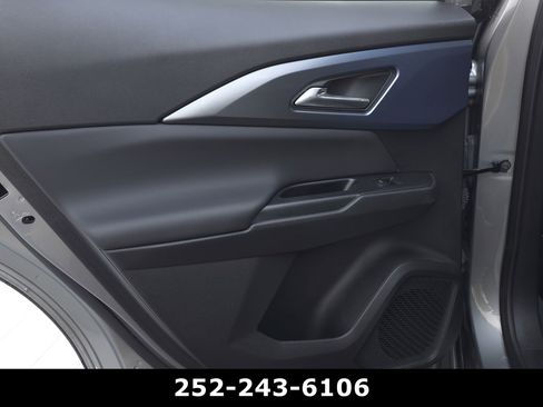 Used 2025 Chevrolet Equinox EV LT w/ Convenience Package FWD image 31