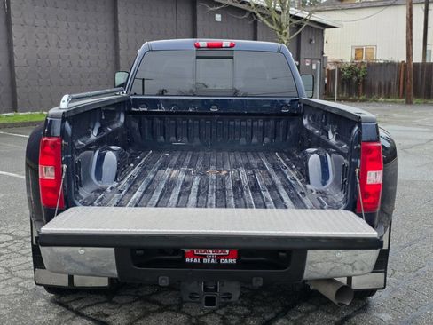 Used 2011 Chevrolet Silverado 3500 LTZ image 12