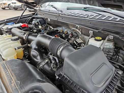 Used 2022 Ford Expedition XLT RWD image 13