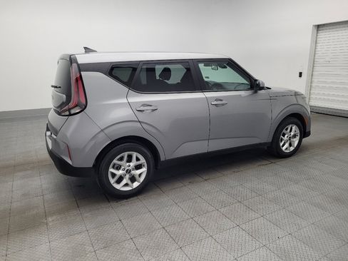 Used 2025 Kia Soul LX image 10