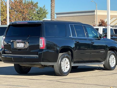 Used 2019 GMC Yukon XL SLT AWD/4WD image 5