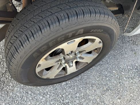 Used 2013 Ford F150 STX w/ Mid Equipment Group RWD image 8