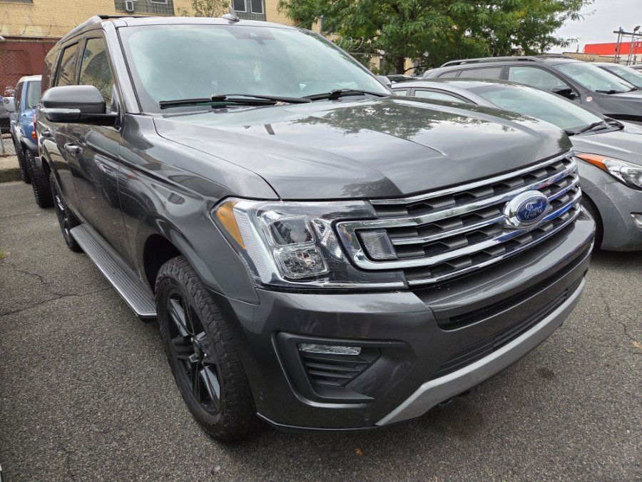 Used 2021 Ford Expedition XLT AWD/4WD image 9