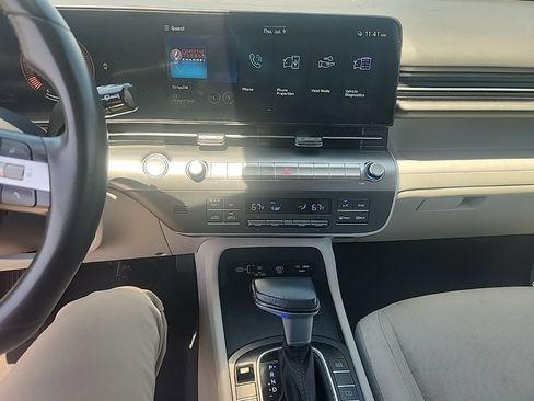 Used 2024 Hyundai Kona SEL FWD image 23