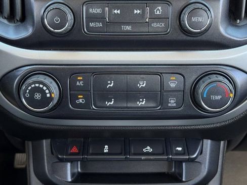 Used 2018 Chevrolet Colorado LT w/ LT Convenience Package image 19