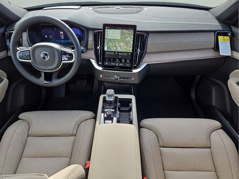 New 2026 Volvo XC90 B6 Ultra image 17